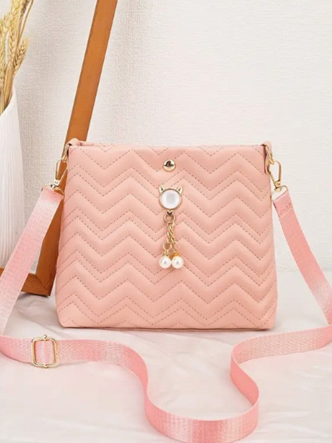 Korean Style Fashion Wavy Striped Quilted Cat Pearl Pendant Decoration Simple Women's Crossbody Bag Wholesale Bag