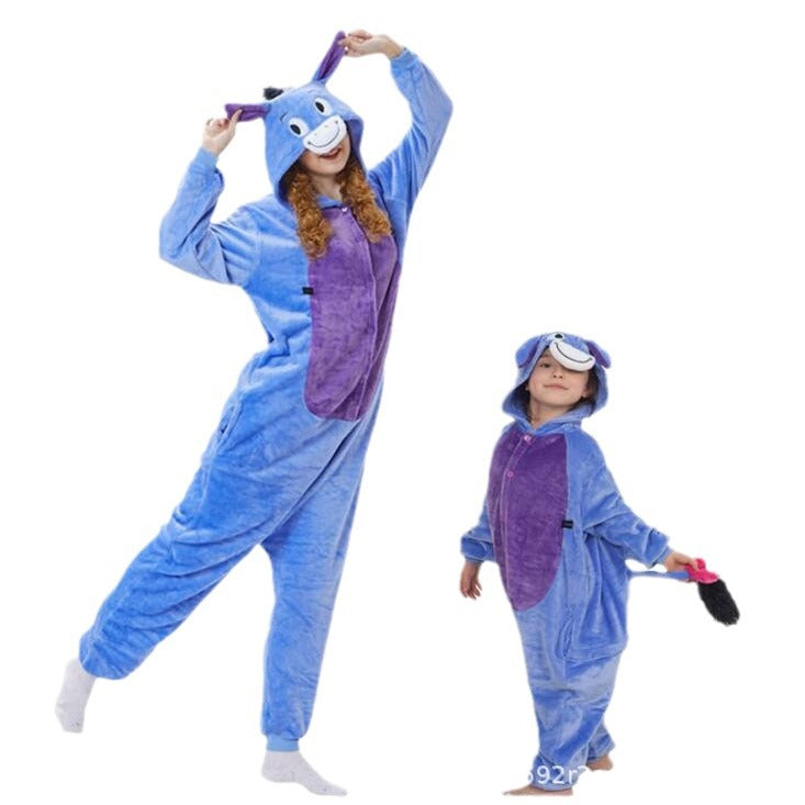 Mixed batch autumn and winter flannel cartoon one-piece pajamas home performance clothes toilet version adult home clothes pajamas
