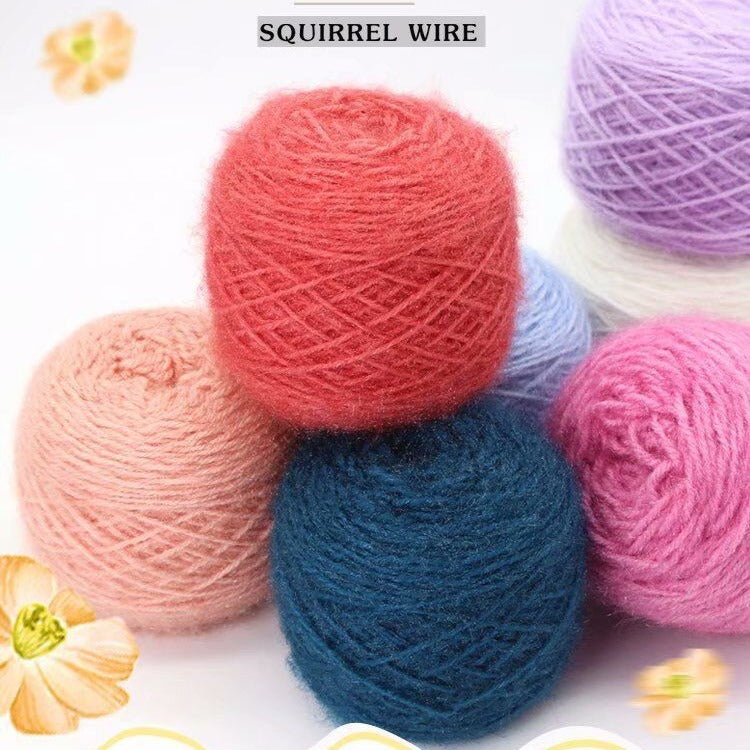 3 Two squirrel fluff line mohair squirrel yarn medium thick wool hand-woven scarf hat sweater wholesale