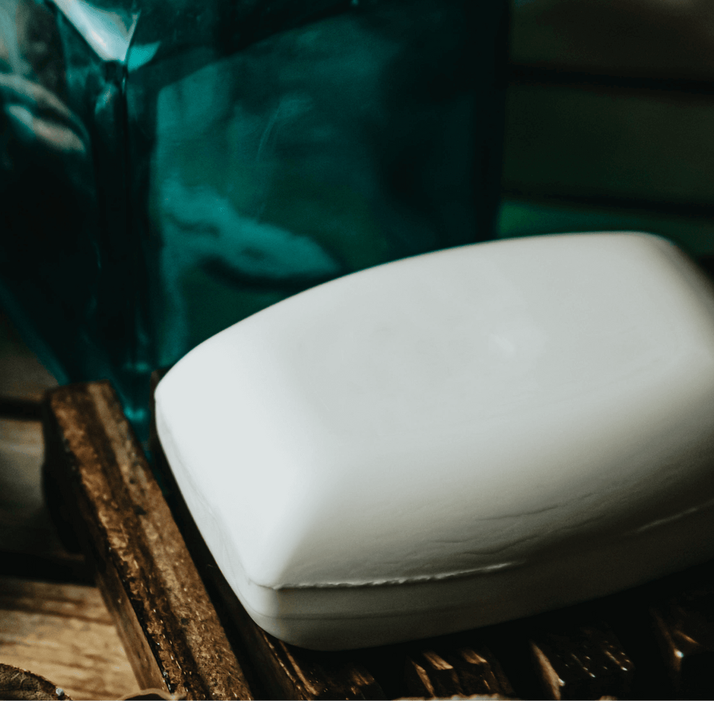 Savon Artisanal Bio Coco & Karité : Douceur Naturelle Quotidienne